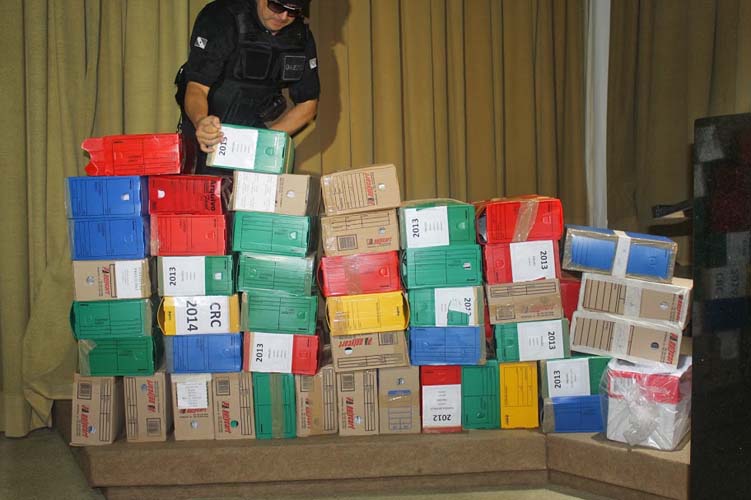 
        
            Veja documentos da operação \"Calça Curta\"
        
    