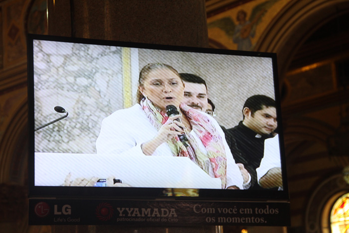 
        
            Descida do Glória emociona fiéis em Belém
        
    