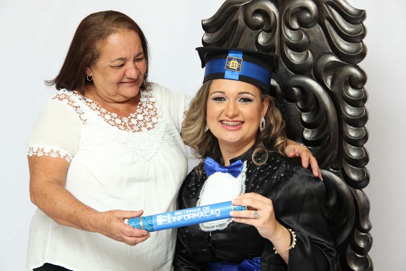 
        
            DOL homenageia mulheres com galeria especial   
        
    