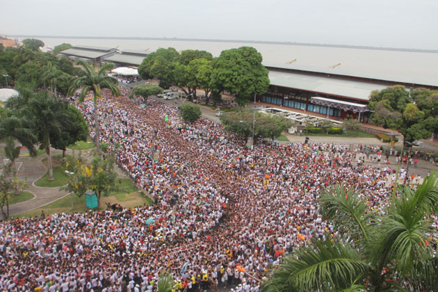 
        
            Veja as primeiras imagens do Círio 2012
        
    