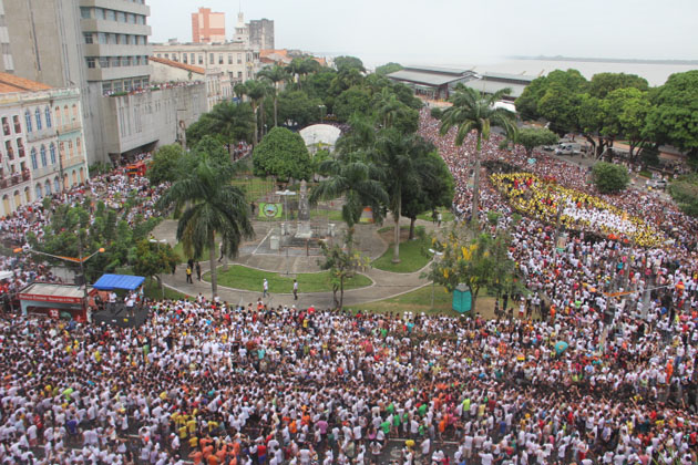 
        
            Veja as primeiras imagens do Círio 2012
        
    