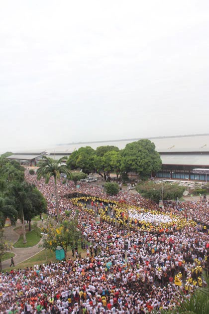 
        
            Veja as primeiras imagens do Círio 2012
        
    