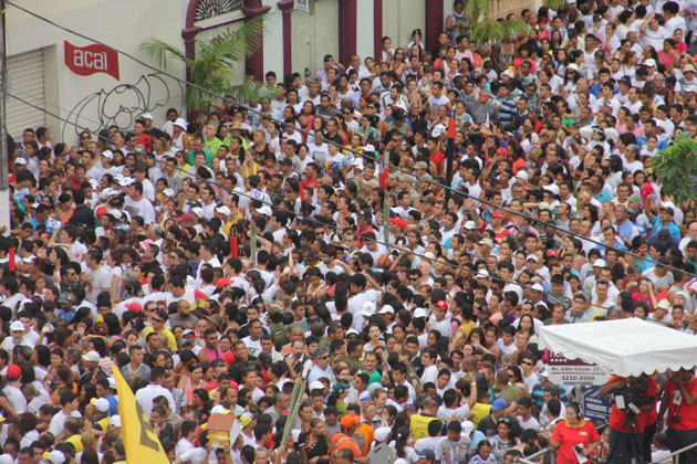 
        
            Veja as primeiras imagens do Círio 2012
        
    
