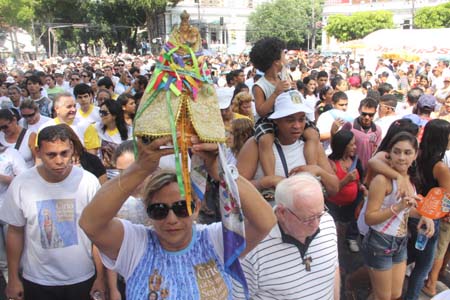 
        
            Círio leva milhões fiéis as ruas de Belém
        
    