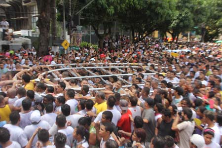 
        
            Círio leva milhões fiéis as ruas de Belém
        
    
