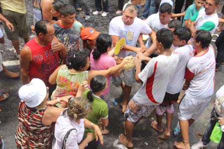 
        
            Círio leva milhões fiéis as ruas de Belém
        
    