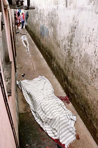 
        
            Jovem é executado na frente da família em Belém
        
    