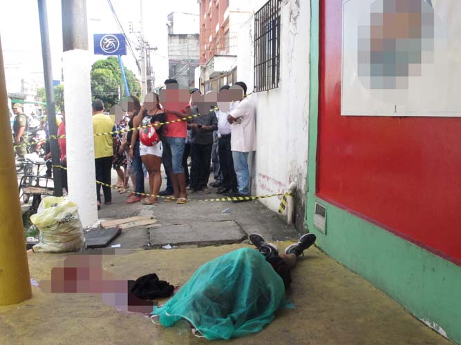 
        
            Israelense é morto a tiros na saída de academia
        
    
