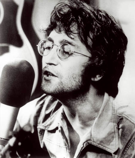 
        
            70 anos de John Lennon
        
    
