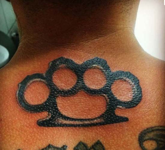 
        
            Veja significado de tatuagens usadas nas cadeias
        
    