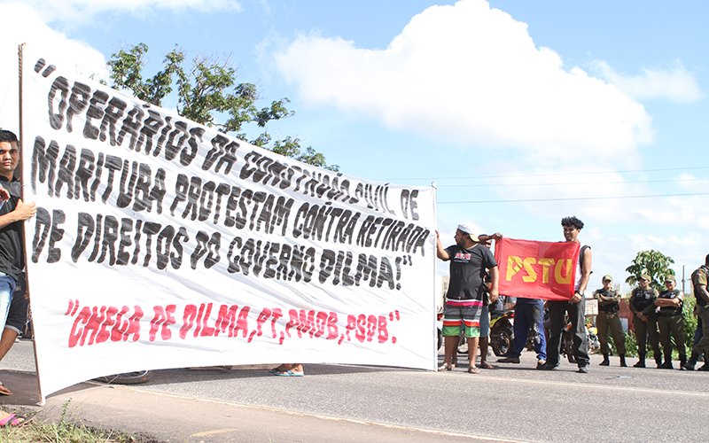 
        
            Manifestantes interditam BR-316 em Marituba
        
    