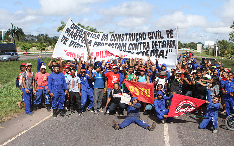
        
            Manifestantes interditam BR-316 em Marituba
        
    