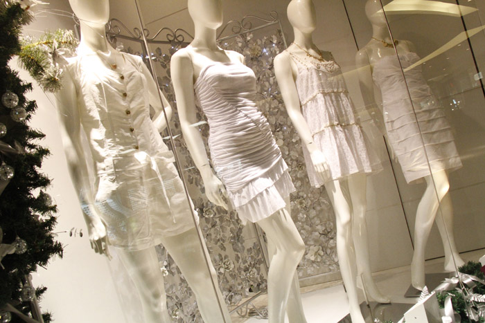 
        
            Vestido é a peça chave pro Reveillon de 2011
        
    