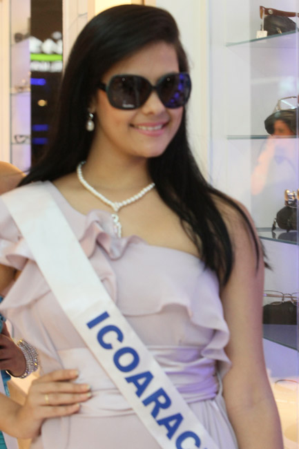 
        
            Misses mostram novo visual com óculos da Ana Maria
        
    