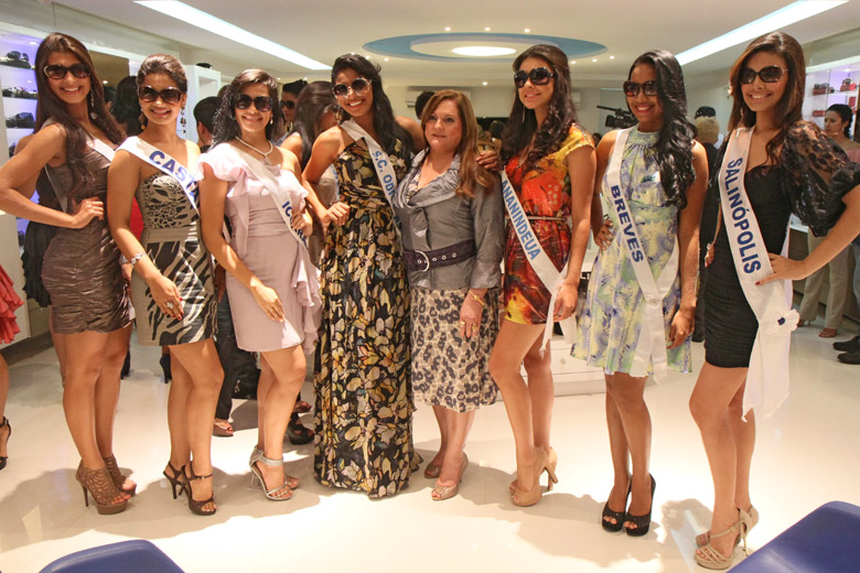 
        
            Misses mostram novo visual com óculos da Ana Maria
        
    