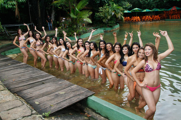 
        
            Candidatas à Miss Pará fazem a prova do biquíni 
        
    