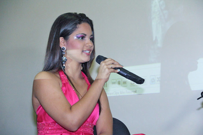 
        
            Misses mostram desenvoltura diante das câmeras
        
    