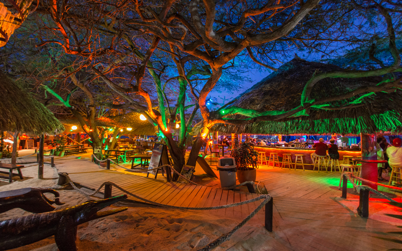 
        
            Conheça os encantos de Aruba
        
    