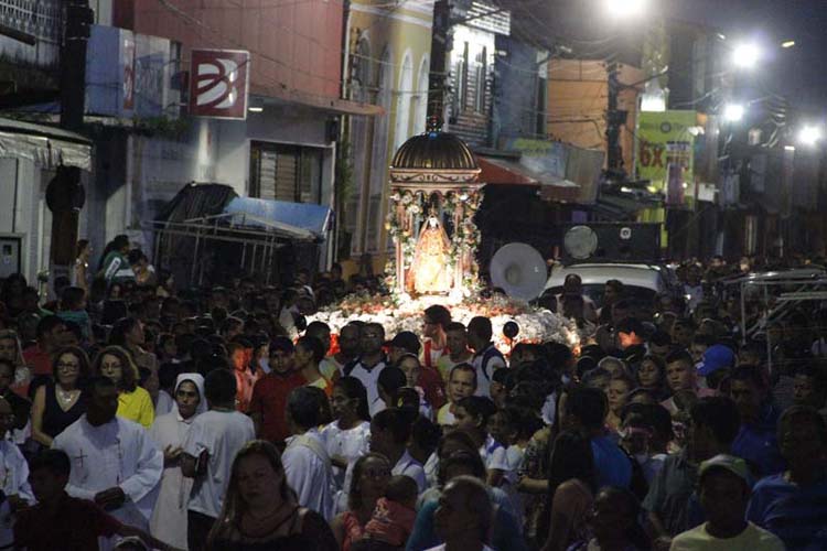 
        
            Procissão marca feriado de Nossa Senhora das Neves
        
    