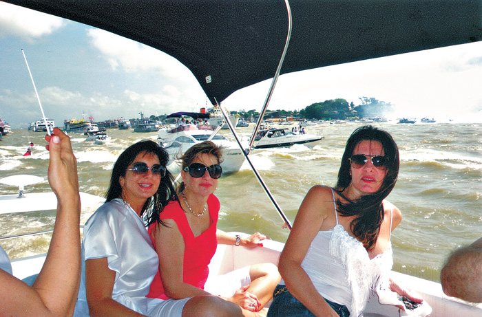 
        
            Coluna Carmen Souza
        
    