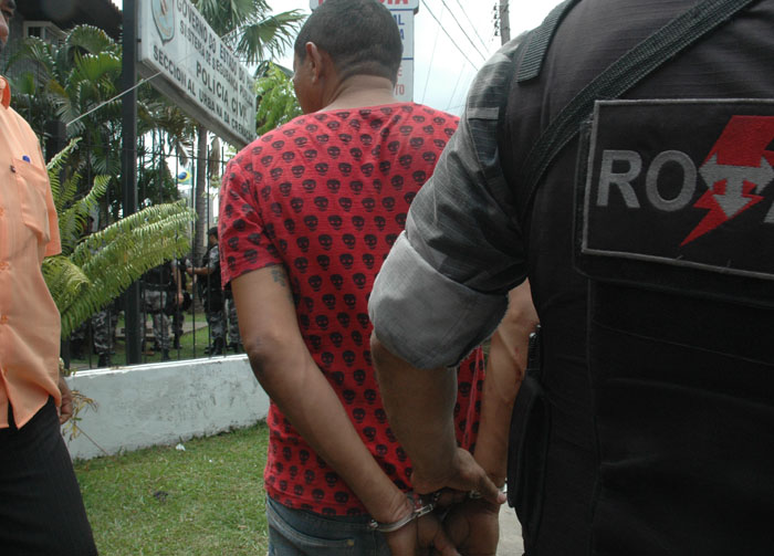 
        
            PM prende dois suspeitos da morte de prático
        
    