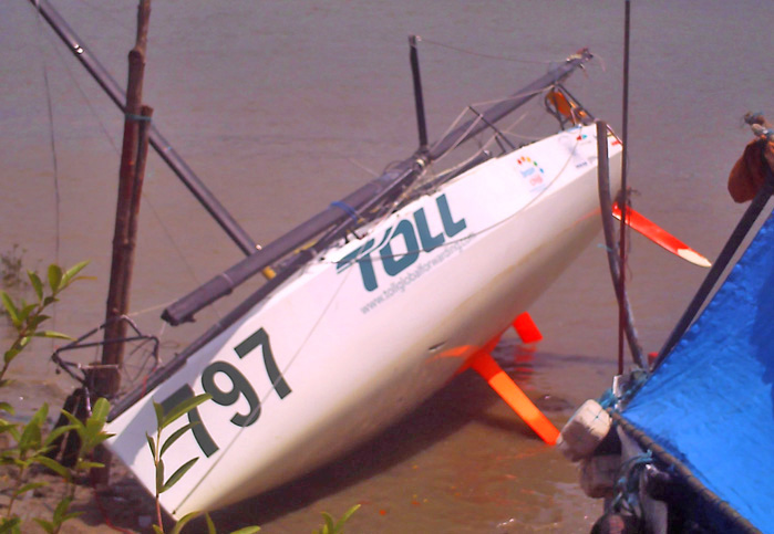 
        
            Veleiro é encontrado à deriva por pescadores
        
    