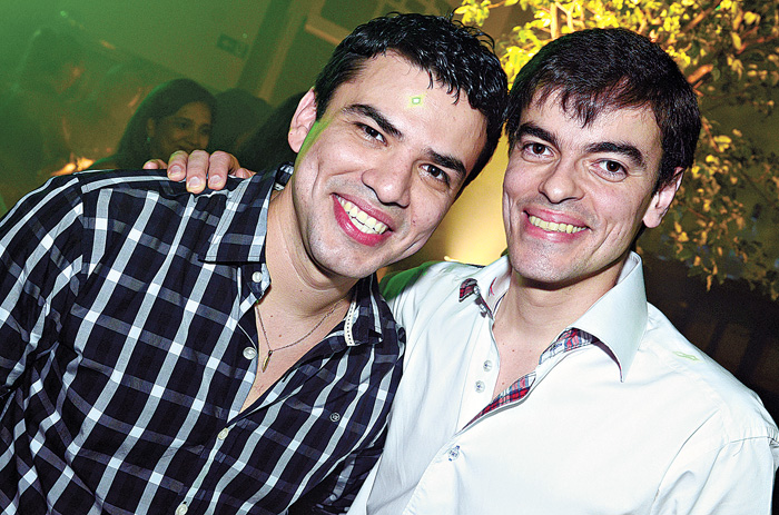 
        
            Coluna Bacana: 17 de outubro de 2011
        
    