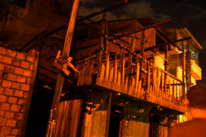 
        
            Incêndio destrói duas casas na Pedreira
        
    