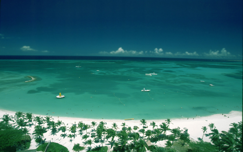 
        
            Conheça os encantos de Aruba
        
    