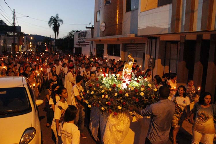 
        
            São Sebastião recebe homenagens nesta quarta-feira
        
    