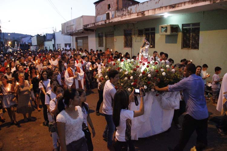 
        
            São Sebastião recebe homenagens nesta quarta-feira
        
    