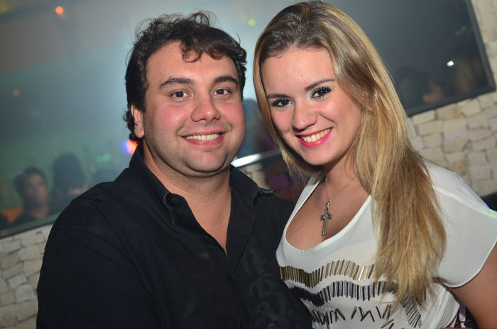 
        
            Coluna Meg Barros
        
    