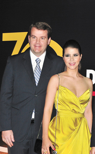 
        
            Carmem Souza: Uma festa pontuada pela emoção
        
    