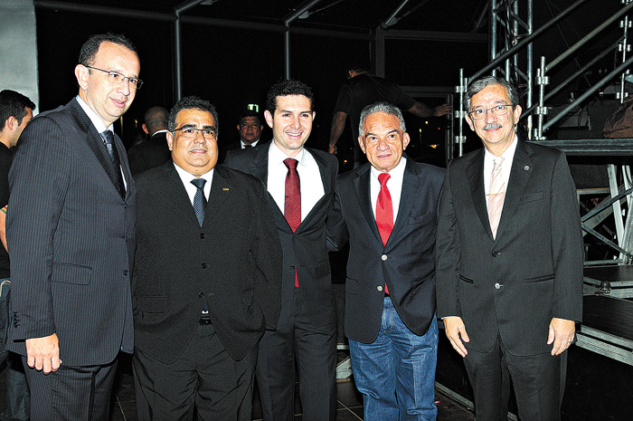 
        
            Carmem Souza: Uma festa pontuada pela emoção
        
    