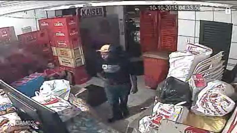 
        
            Dupla leva R$ 5 mil de bar no bairro do Marco
        
    