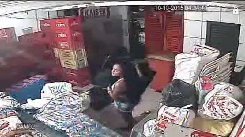 
        
            Dupla leva R$ 5 mil de bar no bairro do Marco
        
    