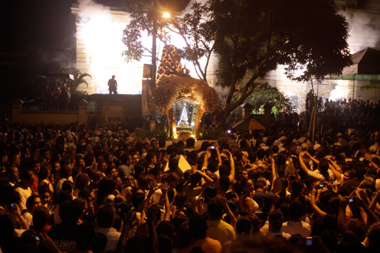 
        
            Trasladação do Círio 2010 II
        
    