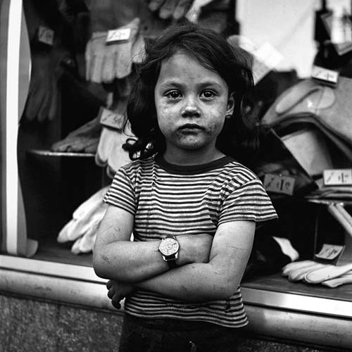
        
            Documentário fala de fotos secretas de babá
        
    