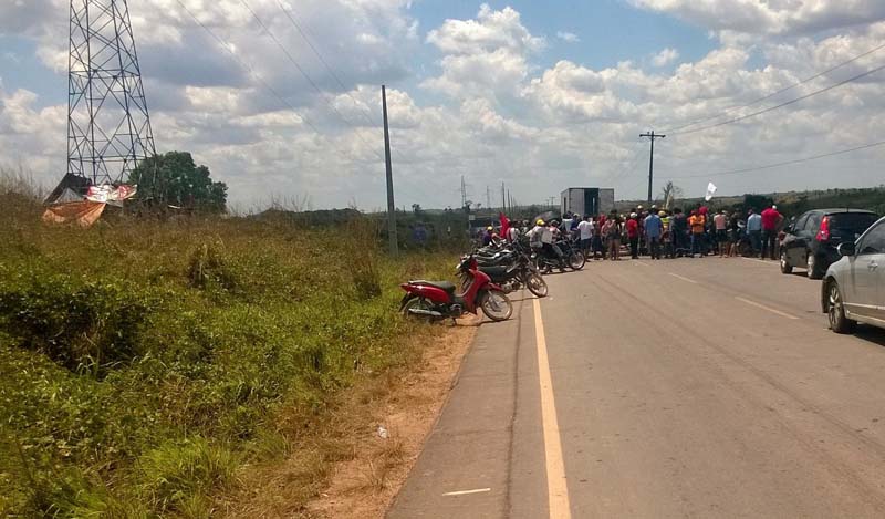 
        
            Rodovia BR-155 é interditada por MST
        
    