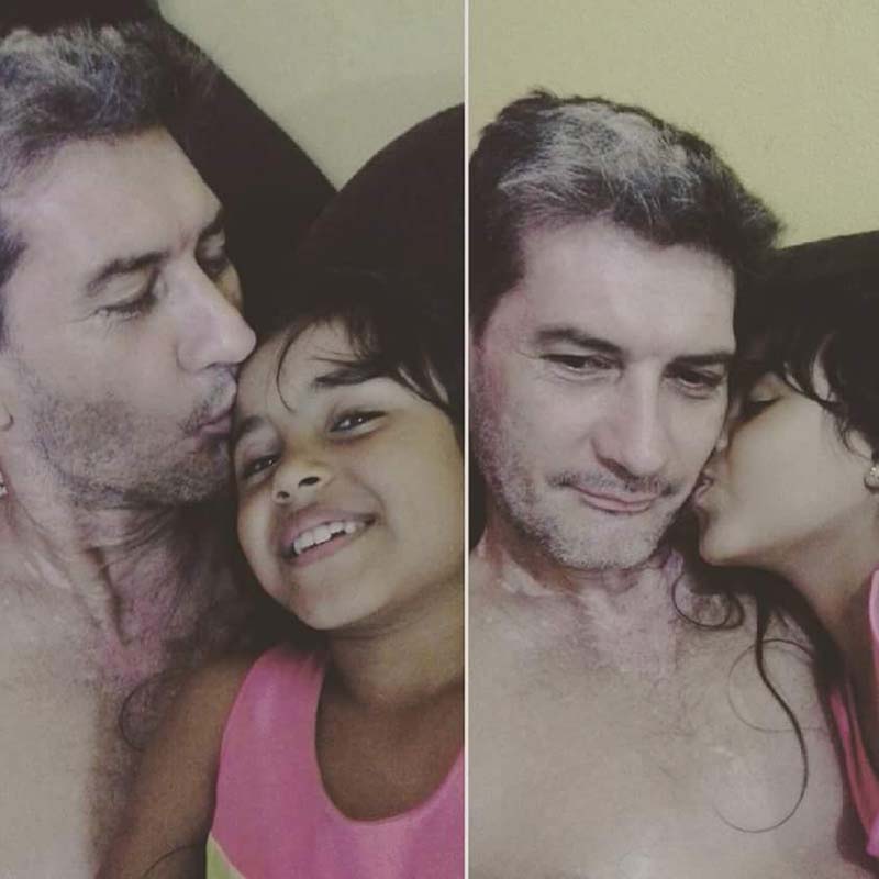 
        
            DOL homenageia pais com galeria de fotos
        
    