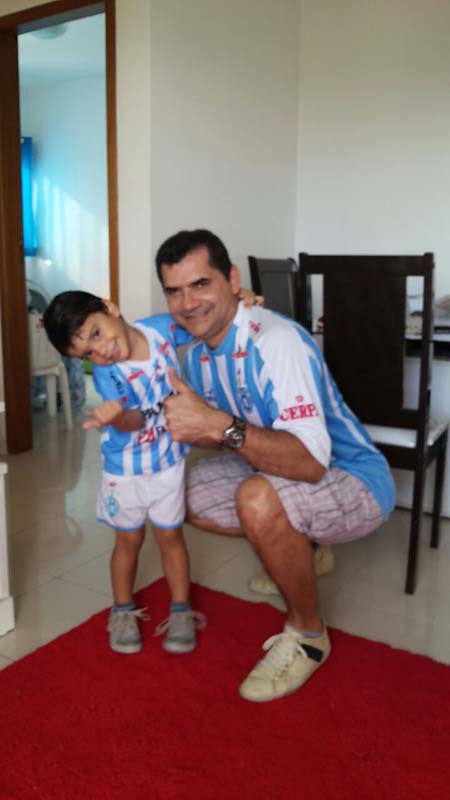 
        
            DOL homenageia pais com galeria de fotos
        
    