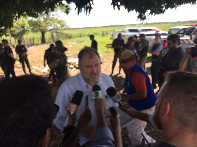 
        
            Polícia adulterou local da chacina em Pau D? Arco, dizem OAB e MPF
        
    