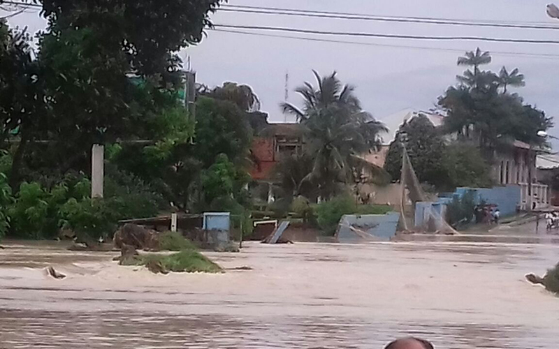 
        
            Chuva forte causa alagamentos em vários pontos de Paragominas
        
    