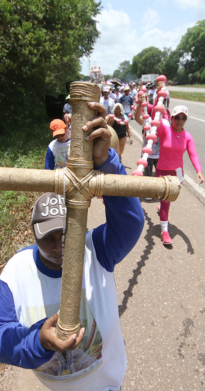
        
        
            Caminhada da fé: romeiros vem de Castanhal a Belém
        
    