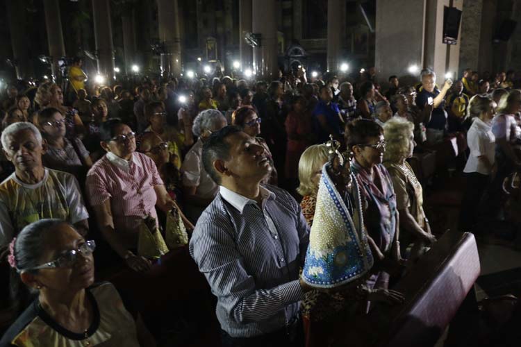 
        
            Missa Mandato é celebrada por arcebispo de Belém
        
    