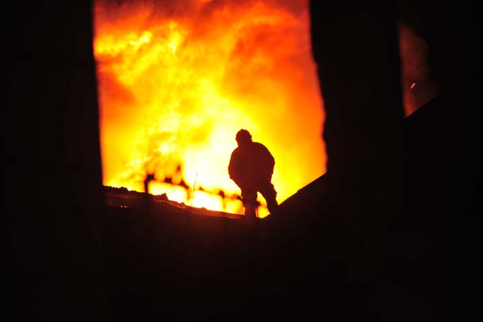 
        
            Incêndio destrói loja no Umarizal
        
    