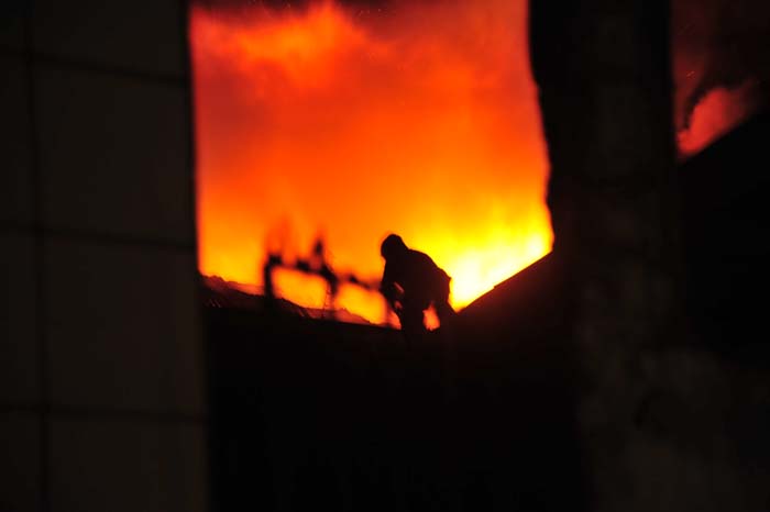 
        
            Incêndio destrói loja no Umarizal
        
    