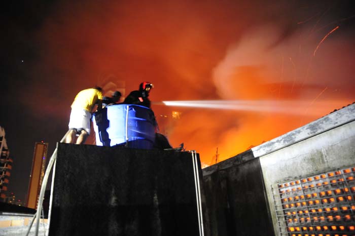 
        
            Incêndio destrói loja no Umarizal
        
    