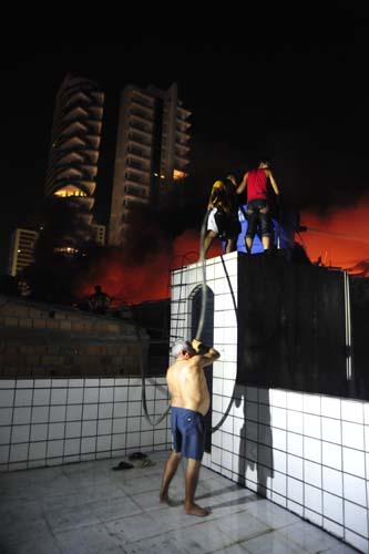
        
            Incêndio destrói loja no Umarizal
        
    