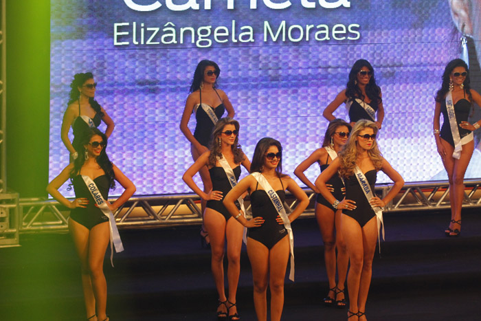 
        
            Miss Pará 2012: candidatas desfilam de maiô
        
    